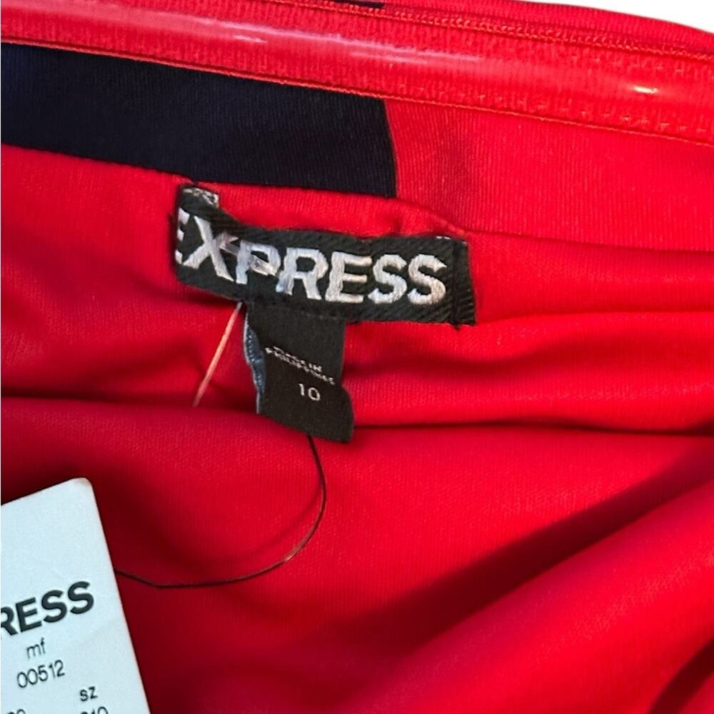 Express Strapless Red Paisley Dress Size 10 NWT - Picture 2 of 5